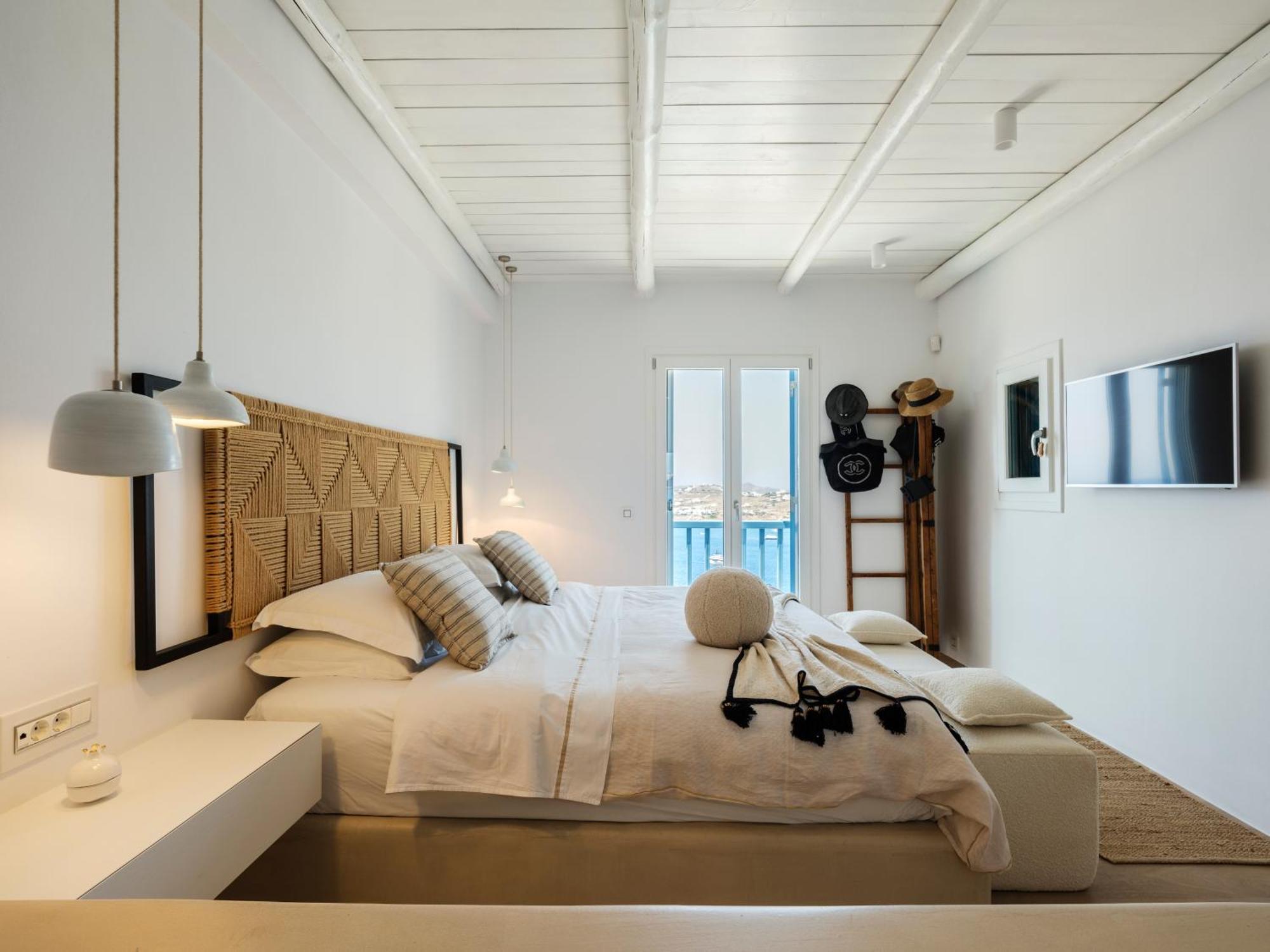 V&V Guest House - Luxury Suites Ornos  Exteriör bild