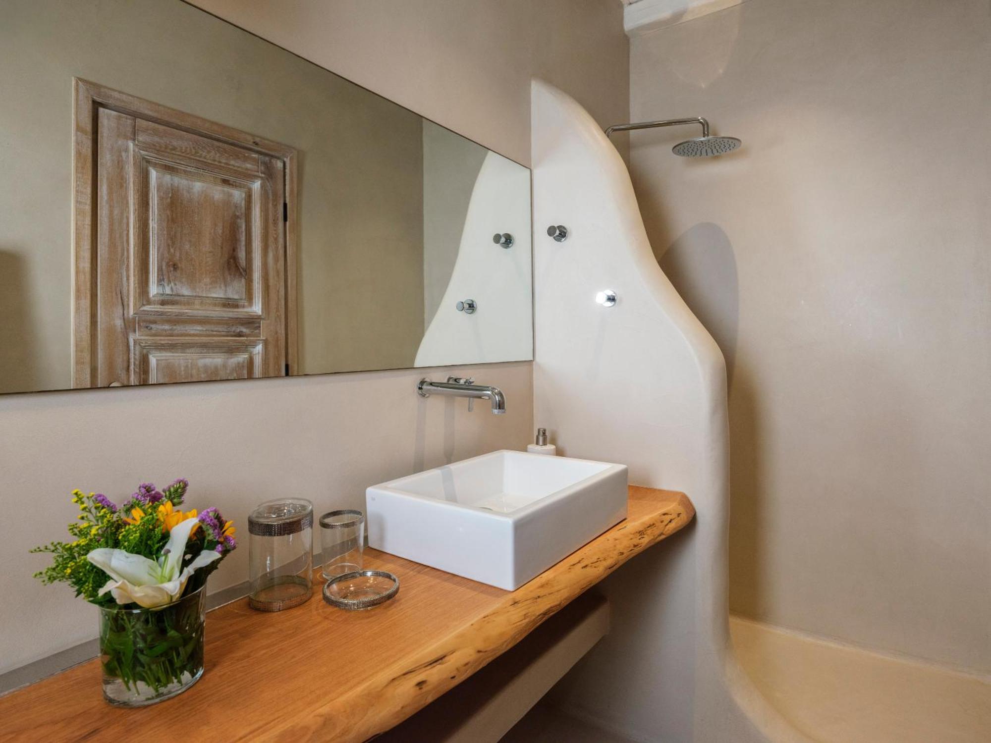 V&V Guest House - Luxury Suites Ornos  Exteriör bild