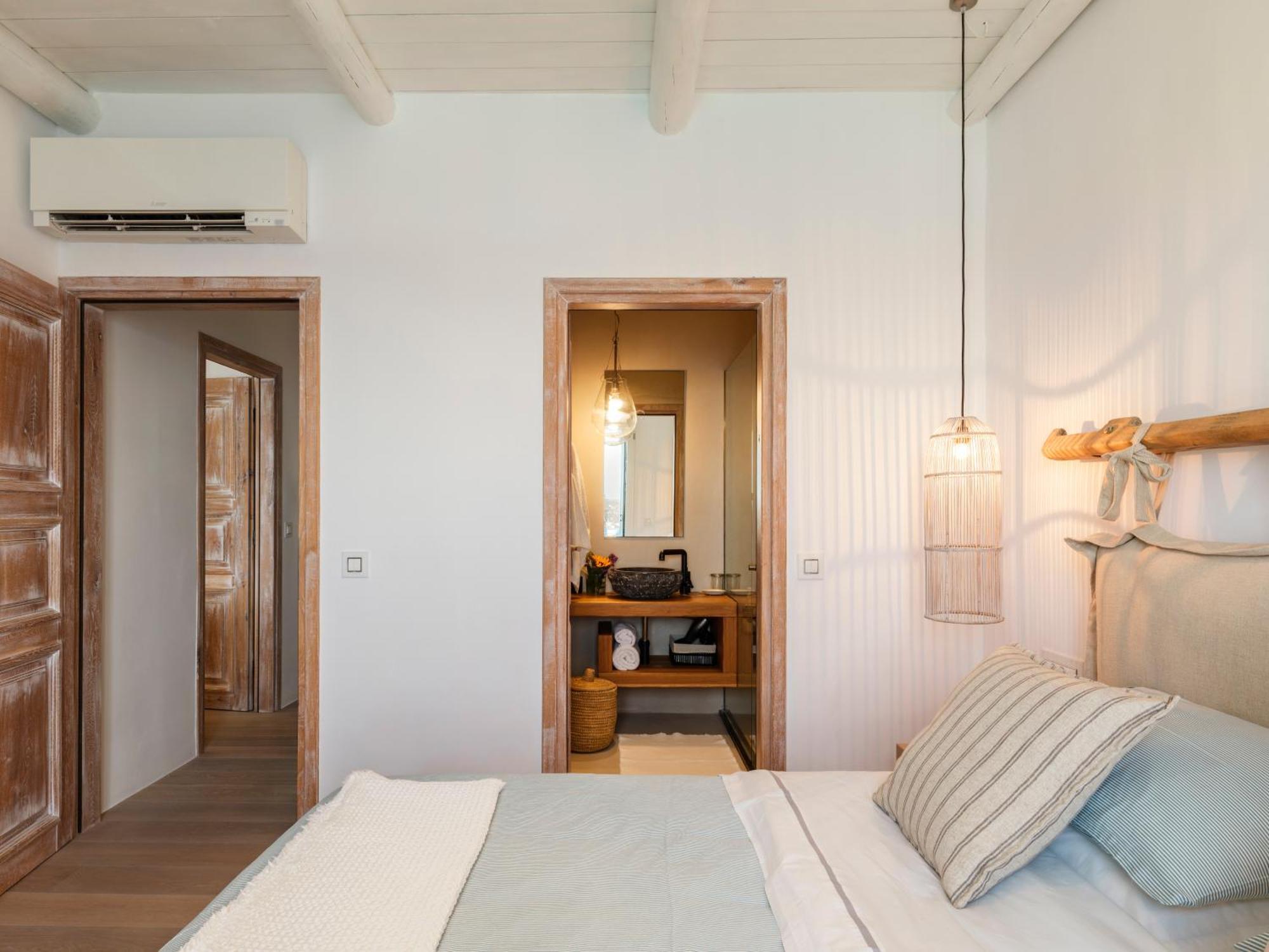 V&V Guest House - Luxury Suites Ornos  Exteriör bild